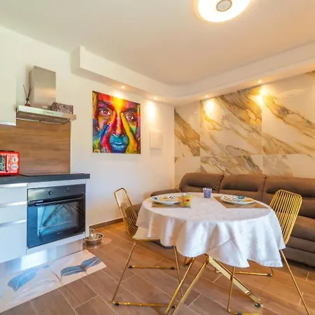 Apartamento La Maison Dorée *