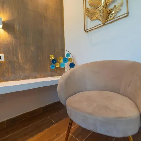 La Maison Doree דירה *