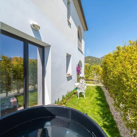 La Maison Doree Apartmán *